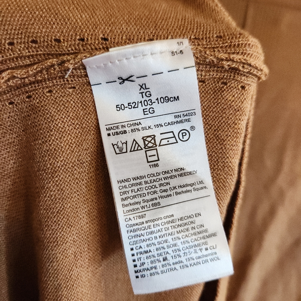 Banana Republic Lightweight V-Neck Long Sleeve Sweater Camel Tan Cashmere Silk - Picture 9 of 9